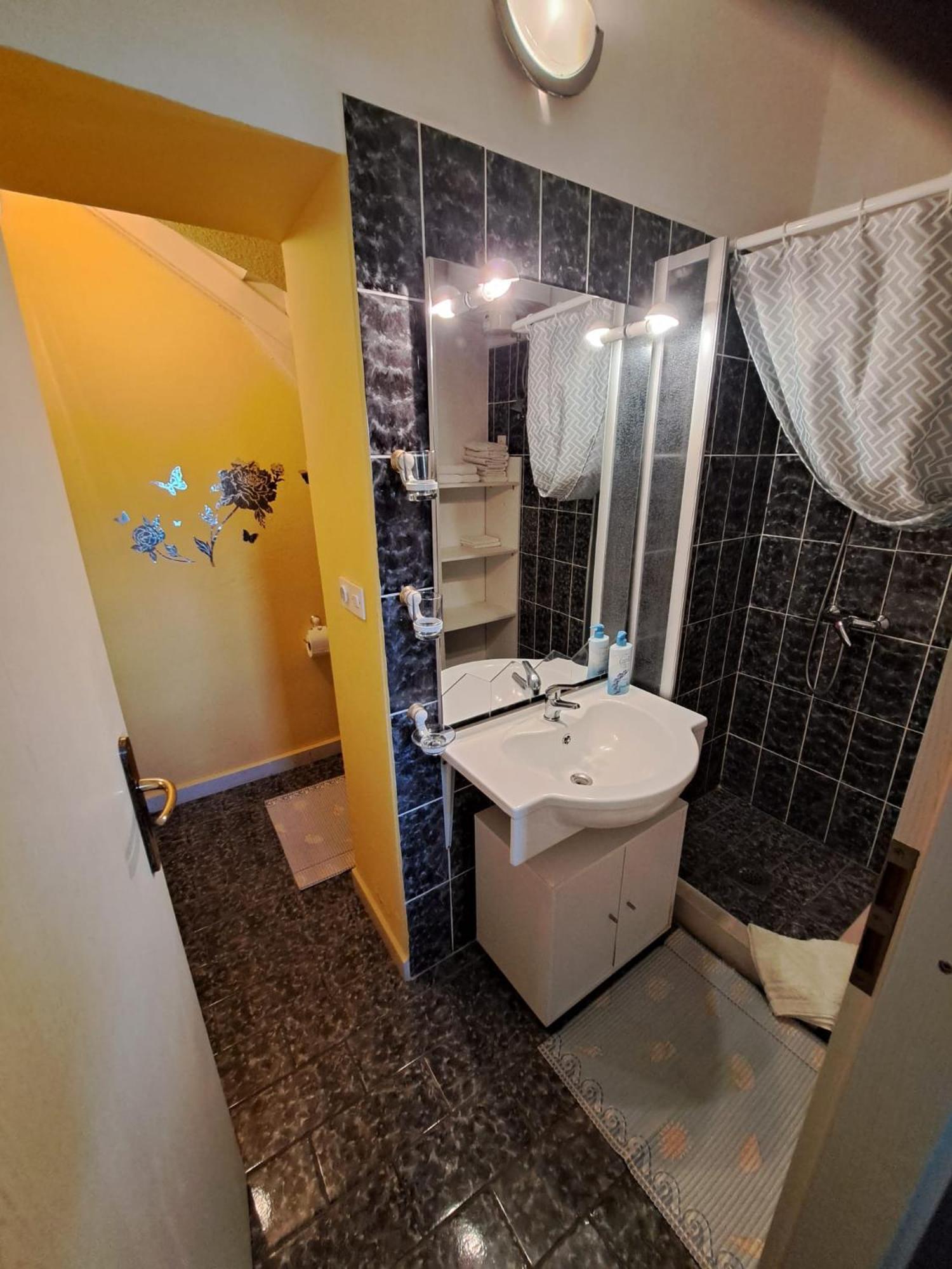 Apartmani Dusica Lumbarda Esterno foto