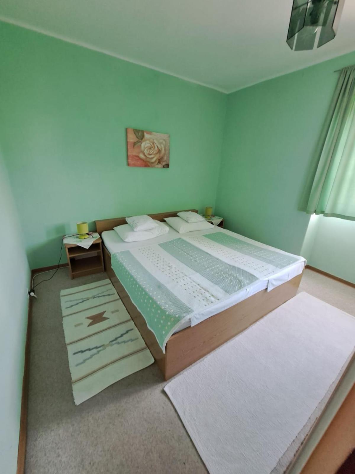 Apartmani Dusica Lumbarda Esterno foto