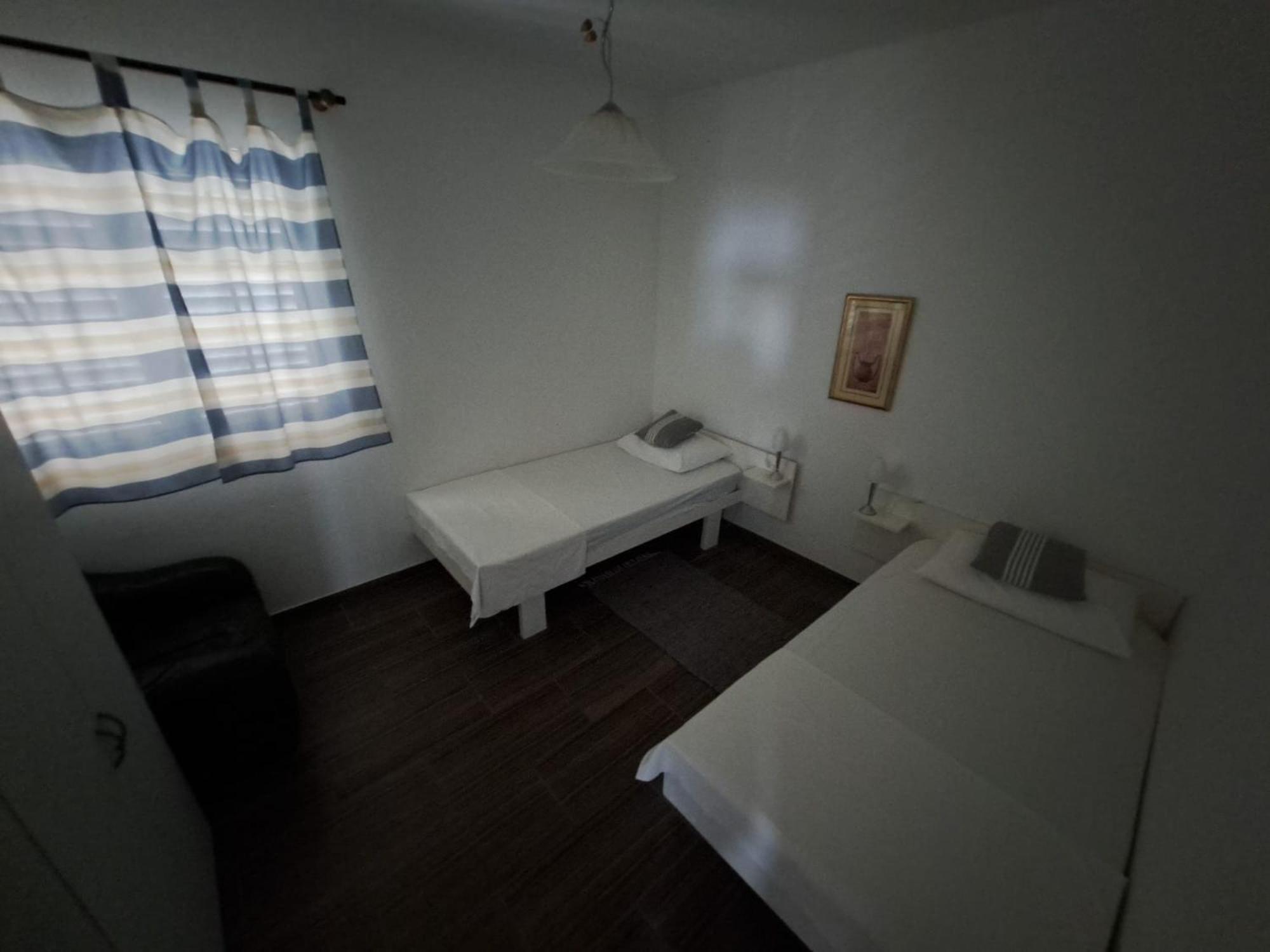 Apartmani Dusica Lumbarda Esterno foto