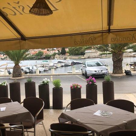 Apartmani Dusica Lumbarda Esterno foto